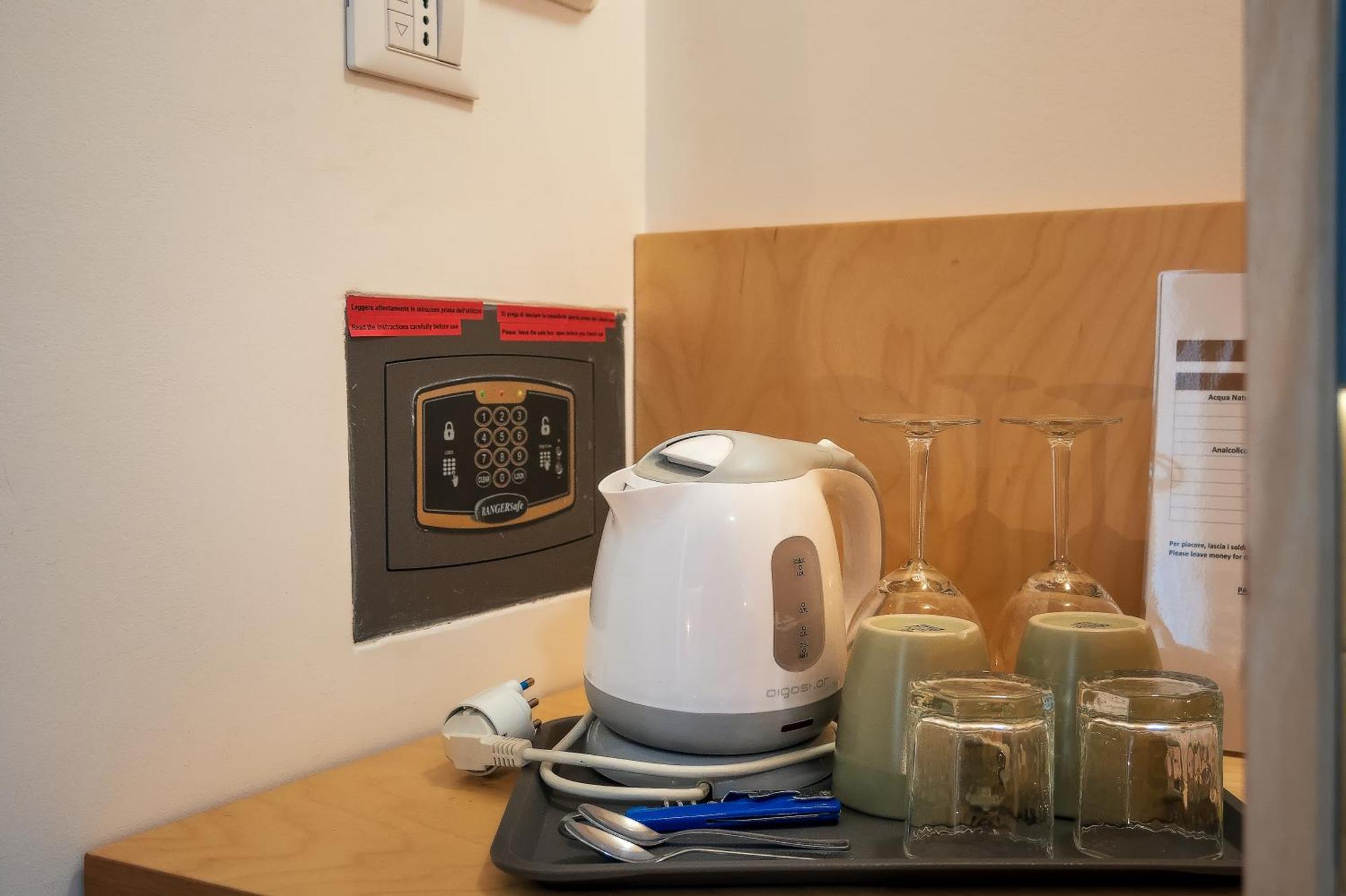 Ciccio Rooms And Breakfast - Self Check-In Palermo Kültér fotó