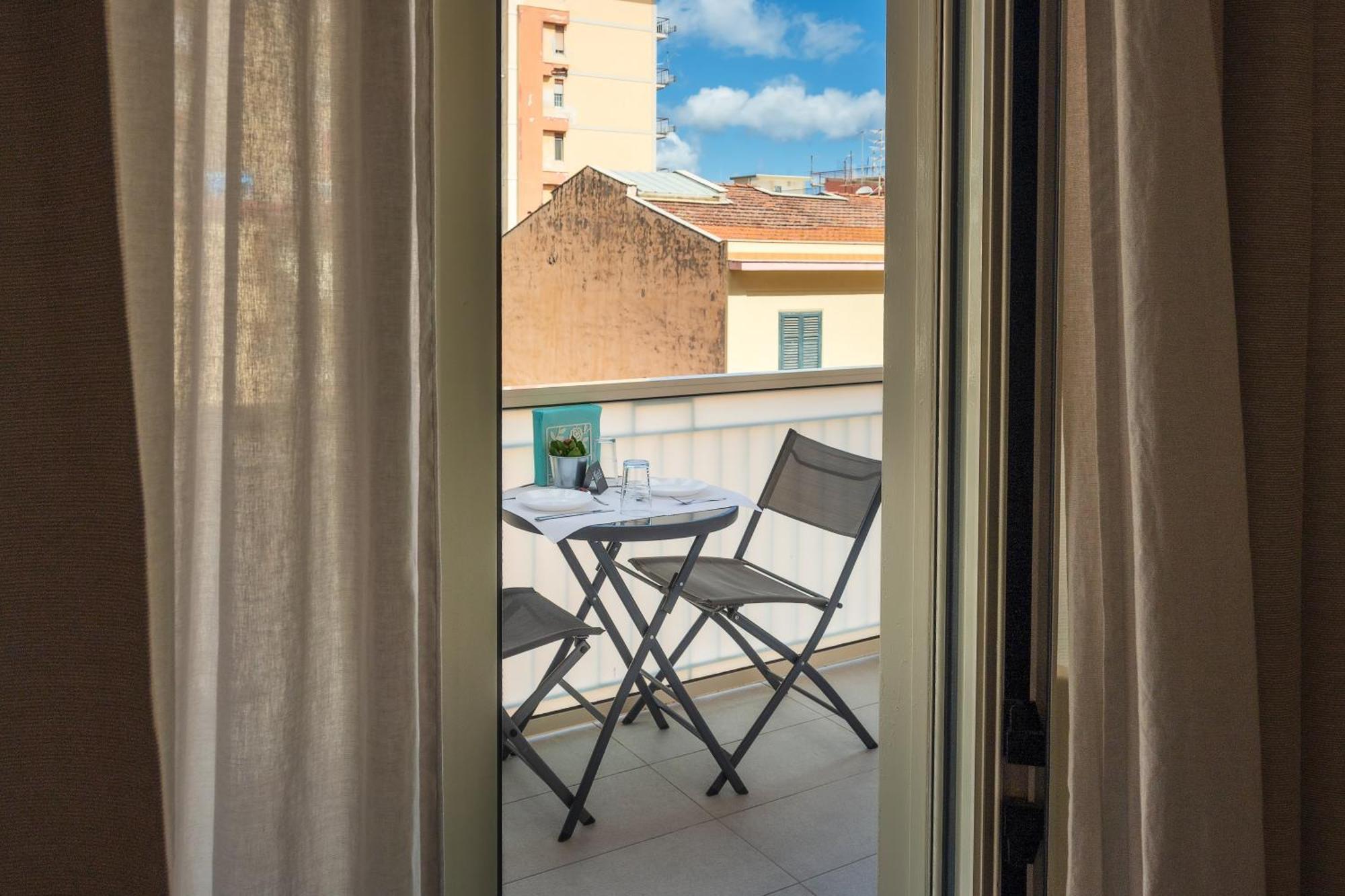 Ciccio Rooms And Breakfast - Self Check-In Palermo Kültér fotó