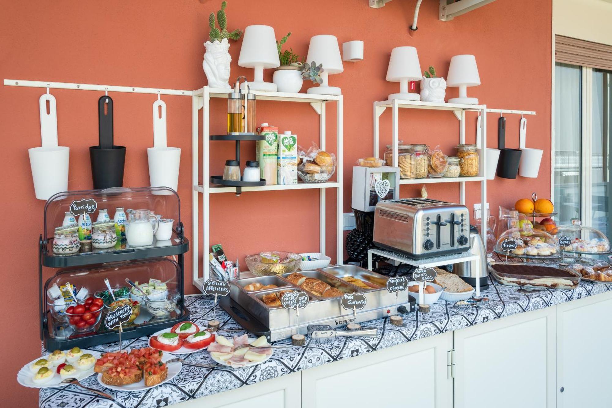 Ciccio Rooms And Breakfast - Self Check-In Palermo Kültér fotó