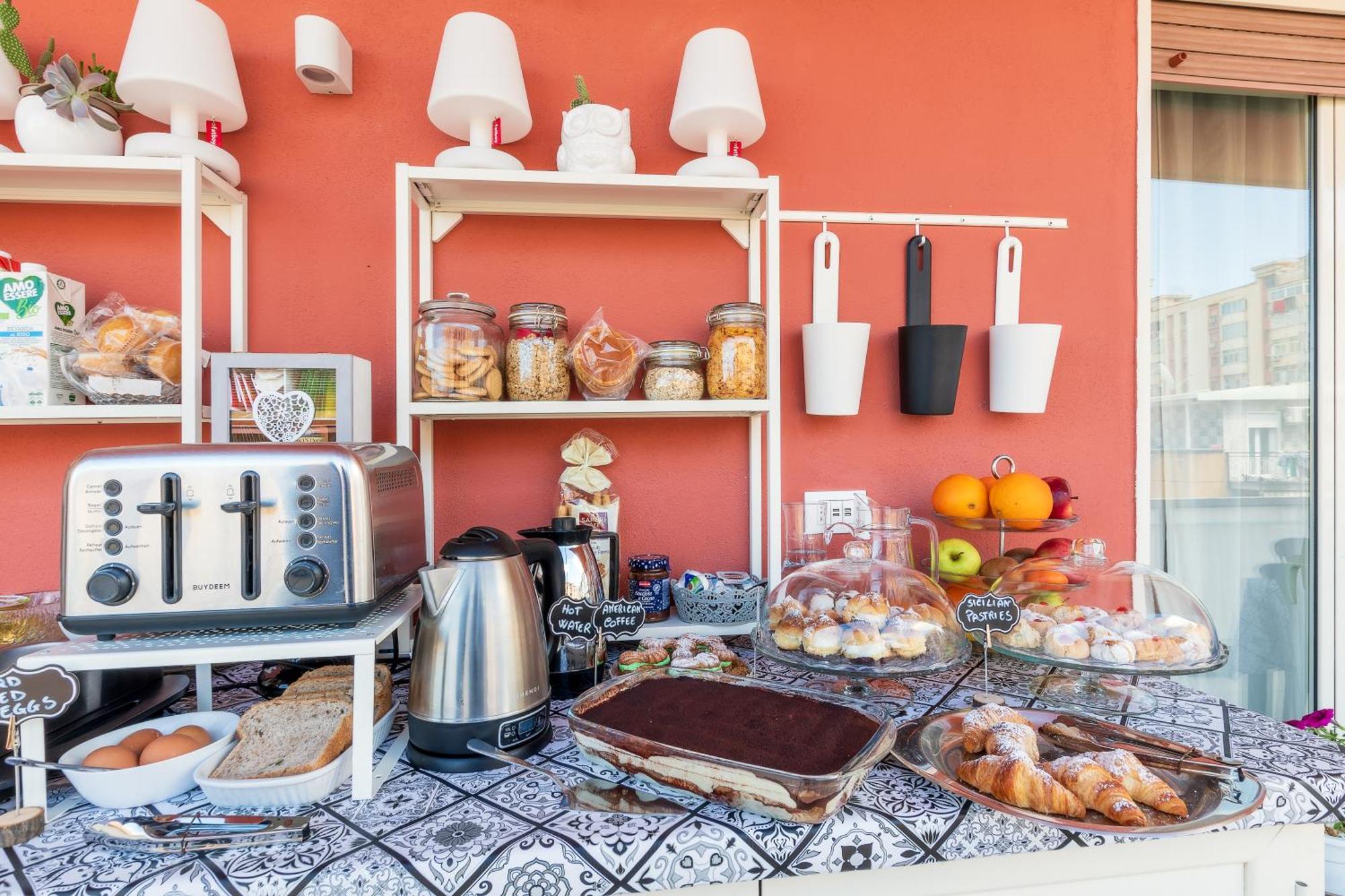 Ciccio Rooms And Breakfast - Self Check-In Palermo Kültér fotó