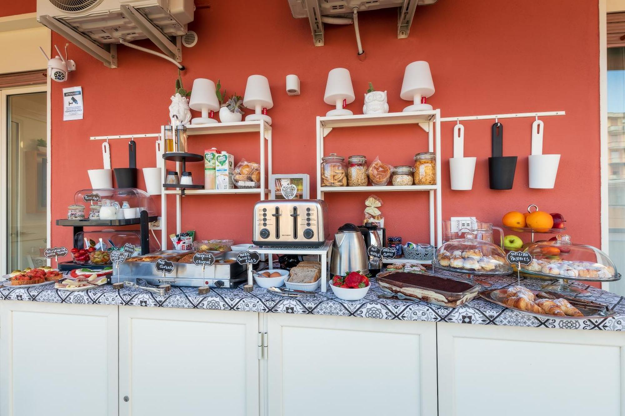 Ciccio Rooms And Breakfast - Self Check-In Palermo Kültér fotó